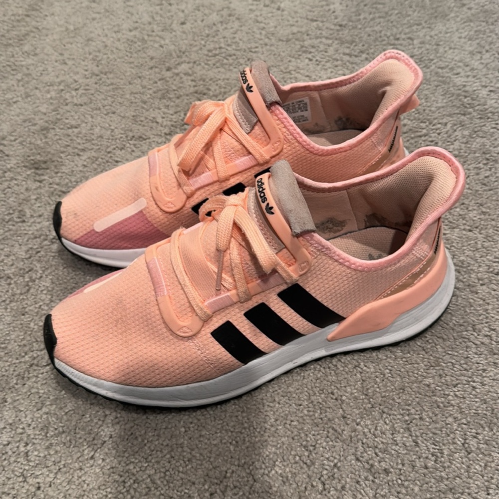 Adidas - Picture 2 of 2